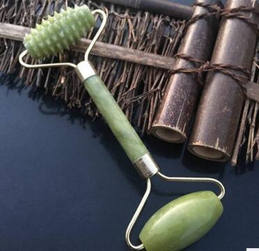 Jade Roll Massager Relieves Facial Tension Jade Roll Massager Relieves Facial Tension